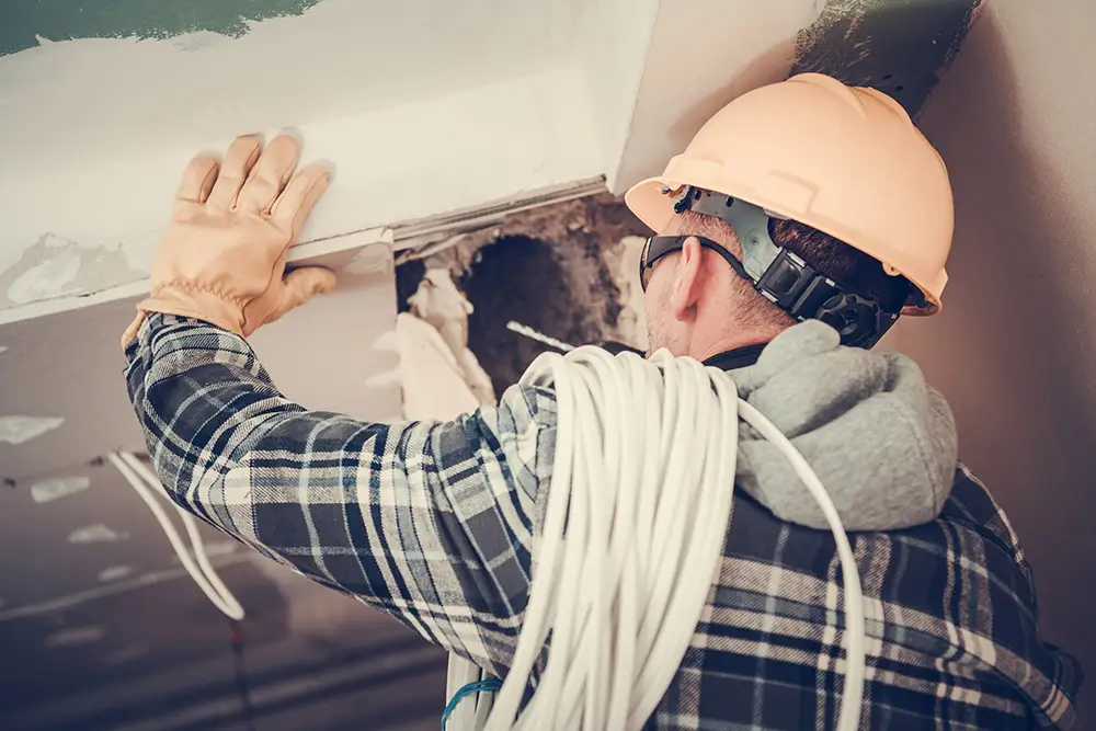 Electrical Safety Tips for Seattle Homeowners During Remodeling